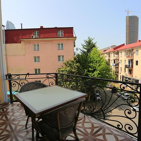 Eiffel Hotel Батумі Екстер'єр фото