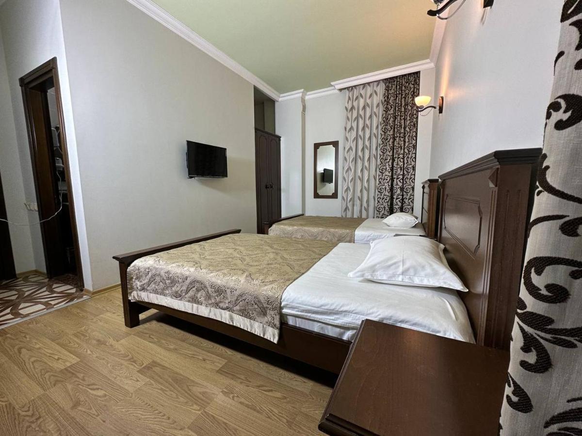 Eiffel Hotel Батумі Екстер'єр фото